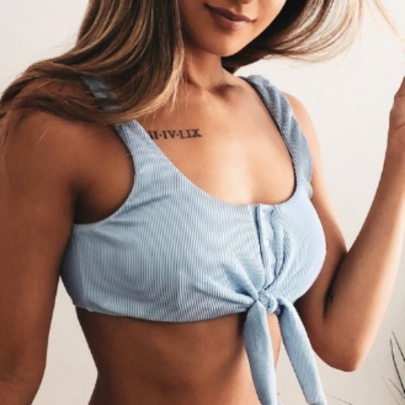 Other - 🆕Chic Bikini Knot Top